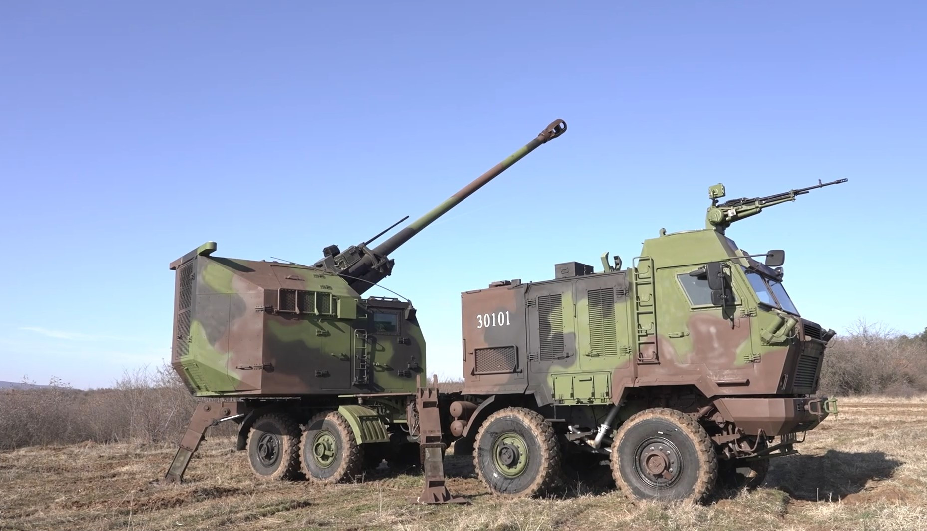 Training Of Nora Self Propelled Howitzer 155 Mm B 52 M 15